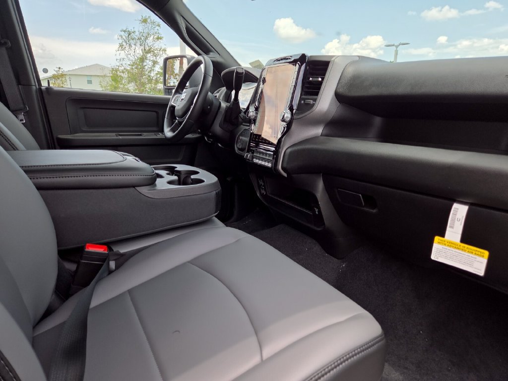 New 2026 RAM 3500 Tradesman AWD/4WD image 14