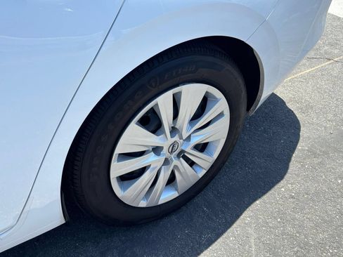 Used 2025 Nissan Sentra S FWD image 30