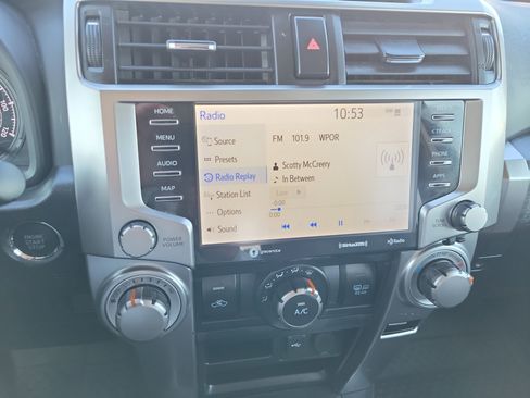 Used 2021 Toyota 4Runner SR5 Premium image 25