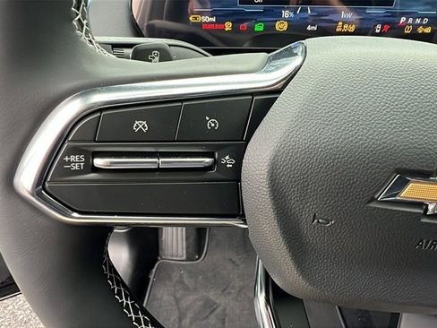 New 2026 Chevrolet Equinox EV LT image 20