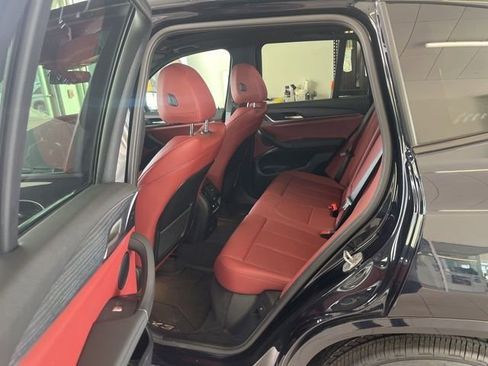 Used 2024 BMW X3 xDrive30i w/ Premium Package image 29