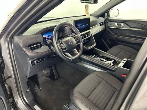 Certified 2025 Ford Explorer ST-Line w/ ST-Line Street Pack AWD/4WD image 13