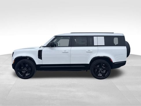 New 2025 Land Rover Defender 130 X-Dynamic SE AWD/4WD image 2