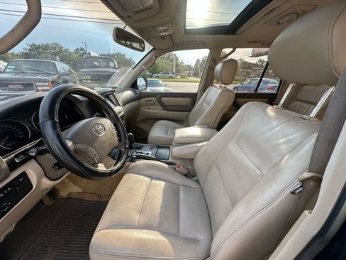 Used 2003 Toyota Land Cruiser w/ Convenience Pkg image 17
