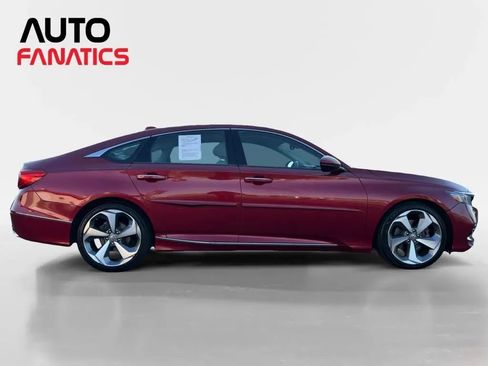 Used 2018 Honda Accord Touring image 6