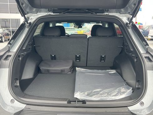 New 2026 Chevrolet Equinox EV LT image 15