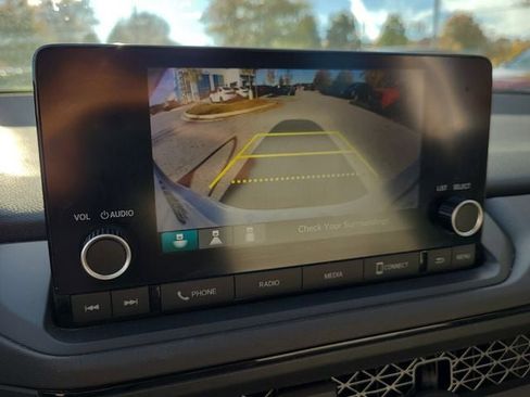 Used 2023 Honda Accord LX image 22