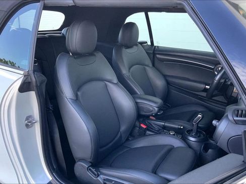 Certified 2023 MINI Cooper S image 6