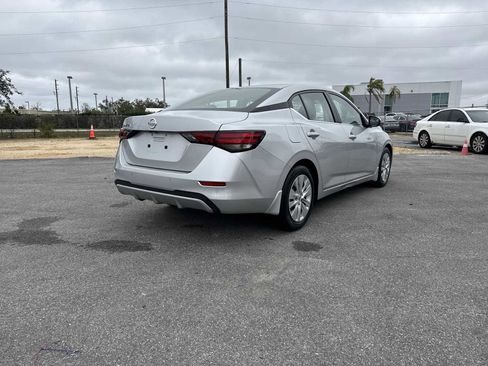 Used 2023 Nissan Sentra S image 6