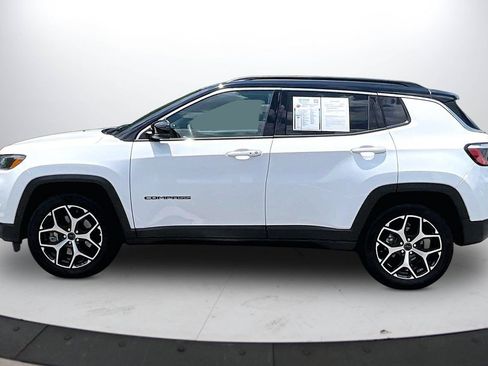 Certified 2025 Jeep Compass Limited AWD/4WD image 5