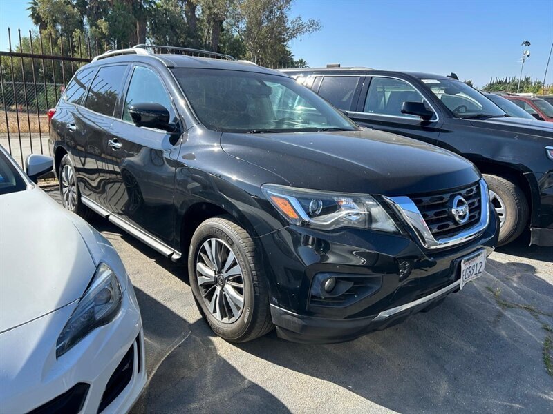 Used 2018 Nissan Pathfinder SL FWD image 10