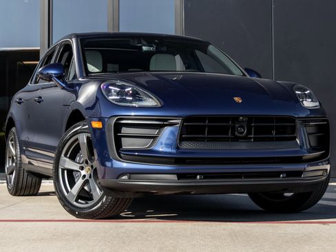 New 2026 Porsche Macan image 6