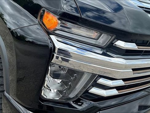 Used 2020 Chevrolet Silverado 2500 High Country w/ Technology Package AWD/4WD image 32