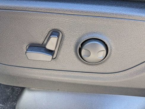 New 2026 RAM 1500 4x4 Crew Cab image 20