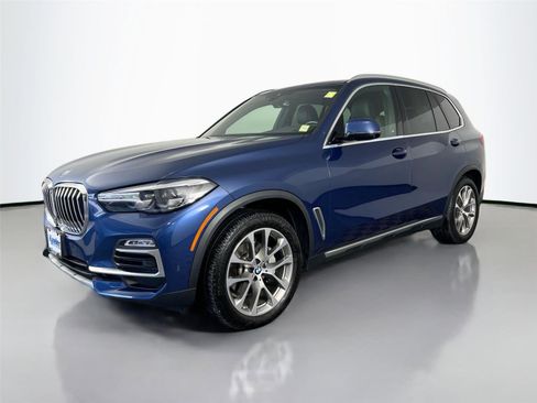 Used 2021 BMW X5 xDrive40i w/ Premium Package 3 AWD/4WD image 2