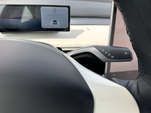 Used 2021 Tesla Model 3 Standard Range Plus RWD image 17
