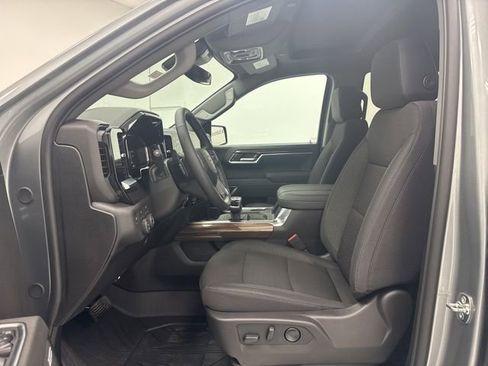 New 2026 Chevrolet Silverado 1500 RST w/ Dark Appearance Package AWD/4WD image 24
