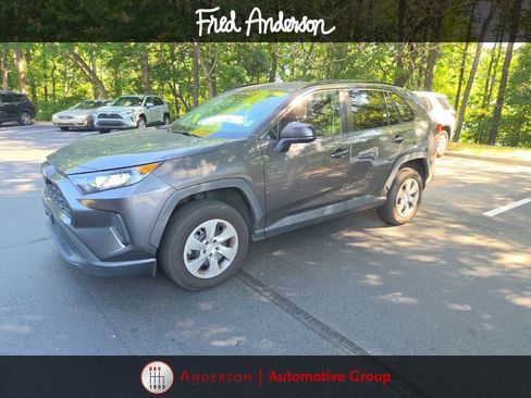 Used 2021 Toyota RAV4 LE AWD/4WD image 1