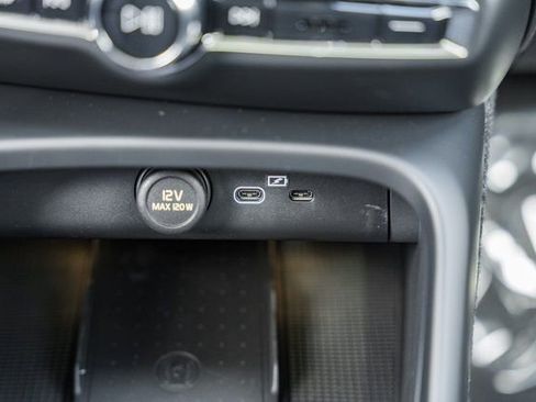 Used 2026 Volvo XC40 B5 Plus w/ Protection Package Premier image 25