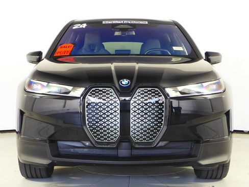 Certified 2024 BMW iX xDrive50 AWD/4WD image 3