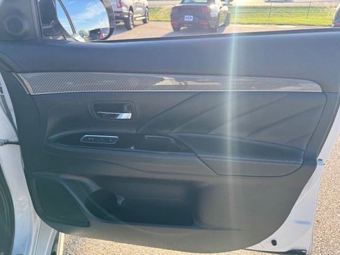Used 2021 Mitsubishi Outlander SEL AWD/4WD image 32