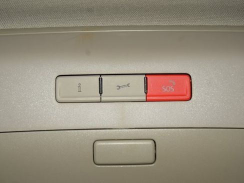 Used 2018 Volkswagen Atlas SE image 48