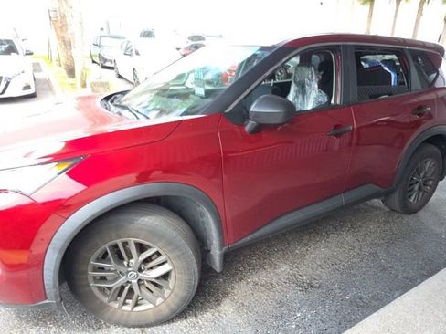 Used 2023 Nissan Rogue S FWD image 5