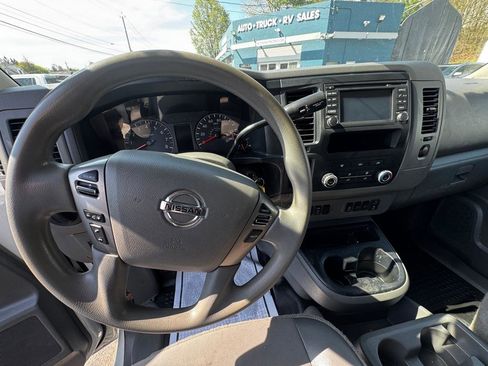 Used 2021 Nissan NV 2500 SV w/ Navigation Package RWD image 18