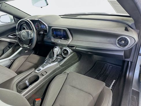 Used 2024 Chevrolet Camaro LT w/ Technology Package image 28