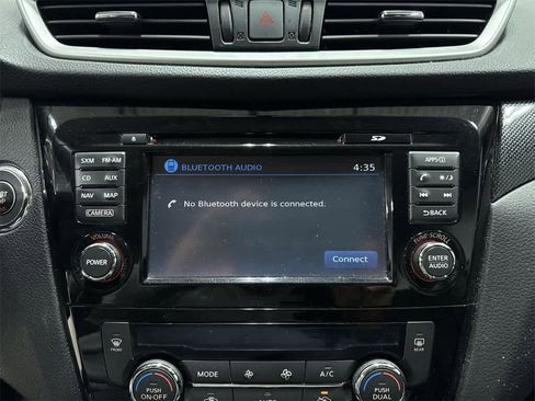 Used 2015 Nissan Rogue SL w/ SL Premium Package image 21