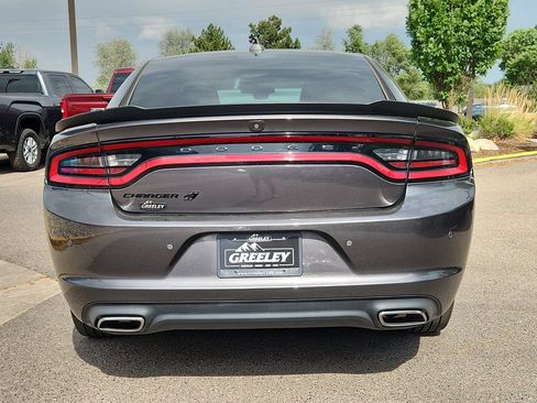 Used 2022 Dodge Charger SXT w/ Blacktop Package AWD/4WD image 9