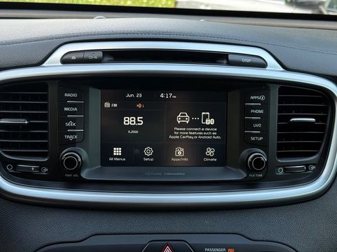 Used 2017 Kia Sorento AWD w/ LX Convenience Package image 24