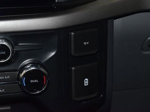 Used 2025 Ford F150 XLT w/ Equipment Group 301A Standard image 21