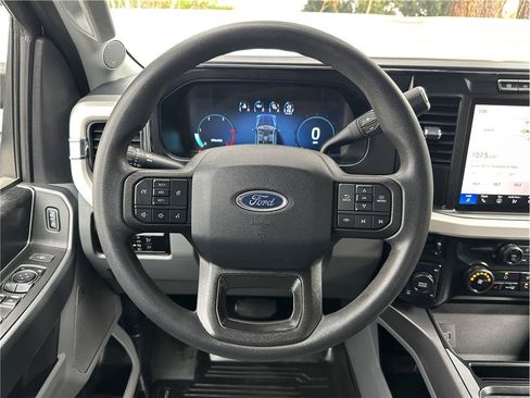 Used 2023 Ford F250 XLT w/ Black Appearance Package AWD/4WD image 19