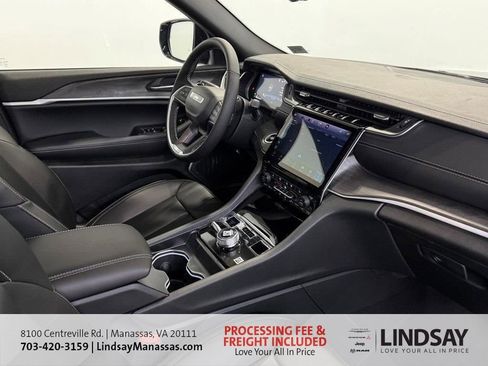 New 2025 Jeep Grand Cherokee L Limited w/ Luxury Tech Group II AWD/4WD image 11