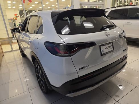 Certified 2023 Honda HR-V Sport image 8