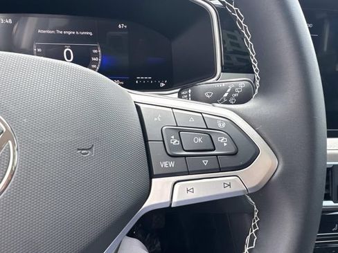 New 2026 Volkswagen Taos SE FWD image 18