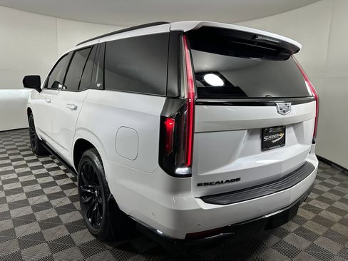 Used 2023 Cadillac Escalade Sport Platinum w/ LPO, ONYX Package AWD/4WD image 3