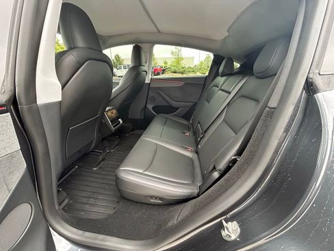 Used 2026 Tesla Model Y Long Range AWD/4WD image 21