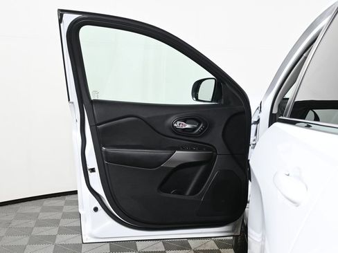 Used 2021 Jeep Cherokee Limited w/ Elite Package image 29