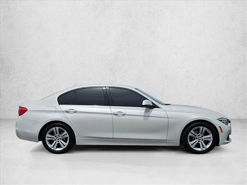 Used 2016 BMW 328i xDrive Sedan AWD/4WD image 4
