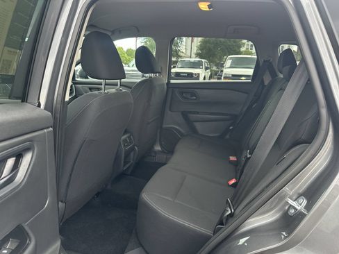 Used 2026 Nissan Rogue S AWD/4WD image 31