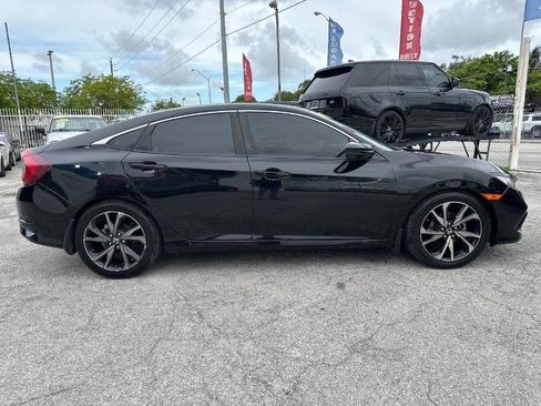 Used 2019 Honda Civic Sport image 6