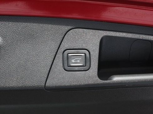 Used 2017 Buick Envision Essence w/ LPO, Cargo Package image 12