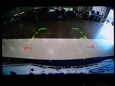 Used 2025 Nissan Altima 2.5 SV FWD image 17