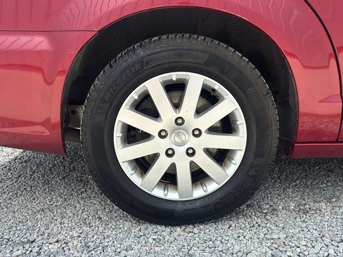 Used 2016 Chrysler Town & Country Touring w/ Driver Convenience Group FWD image 7