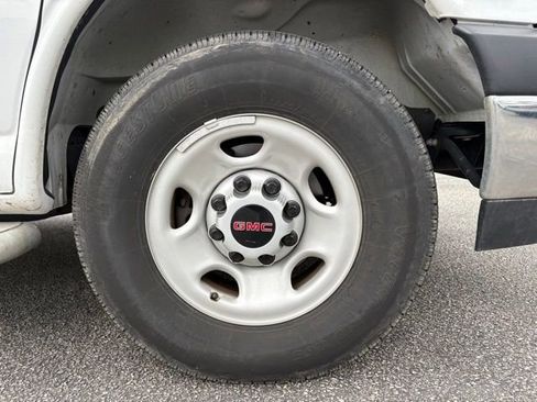 Used 2024 GMC Savana 2500 w/ Driver Convenience Package RWD image 19