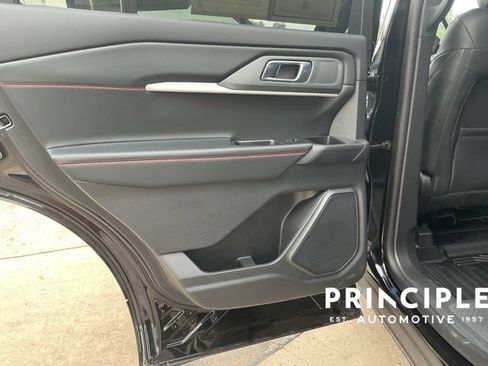 Used 2026 Ford Explorer ST-Line RWD image 28