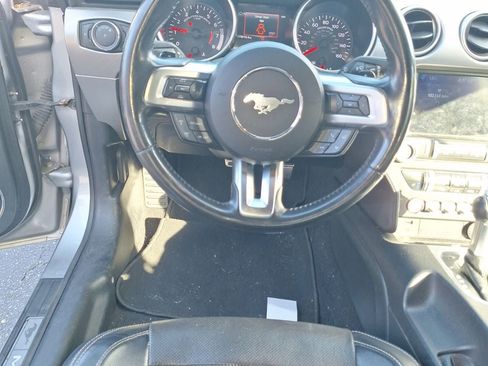 Used 2020 Ford Mustang Premium RWD image 13