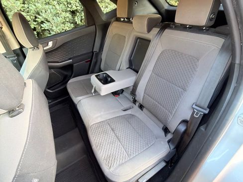 Used 2020 Ford Escape SE FWD image 11